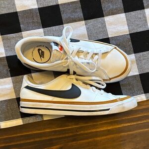 Nike legacy court white sneakers shoes youth 5.5